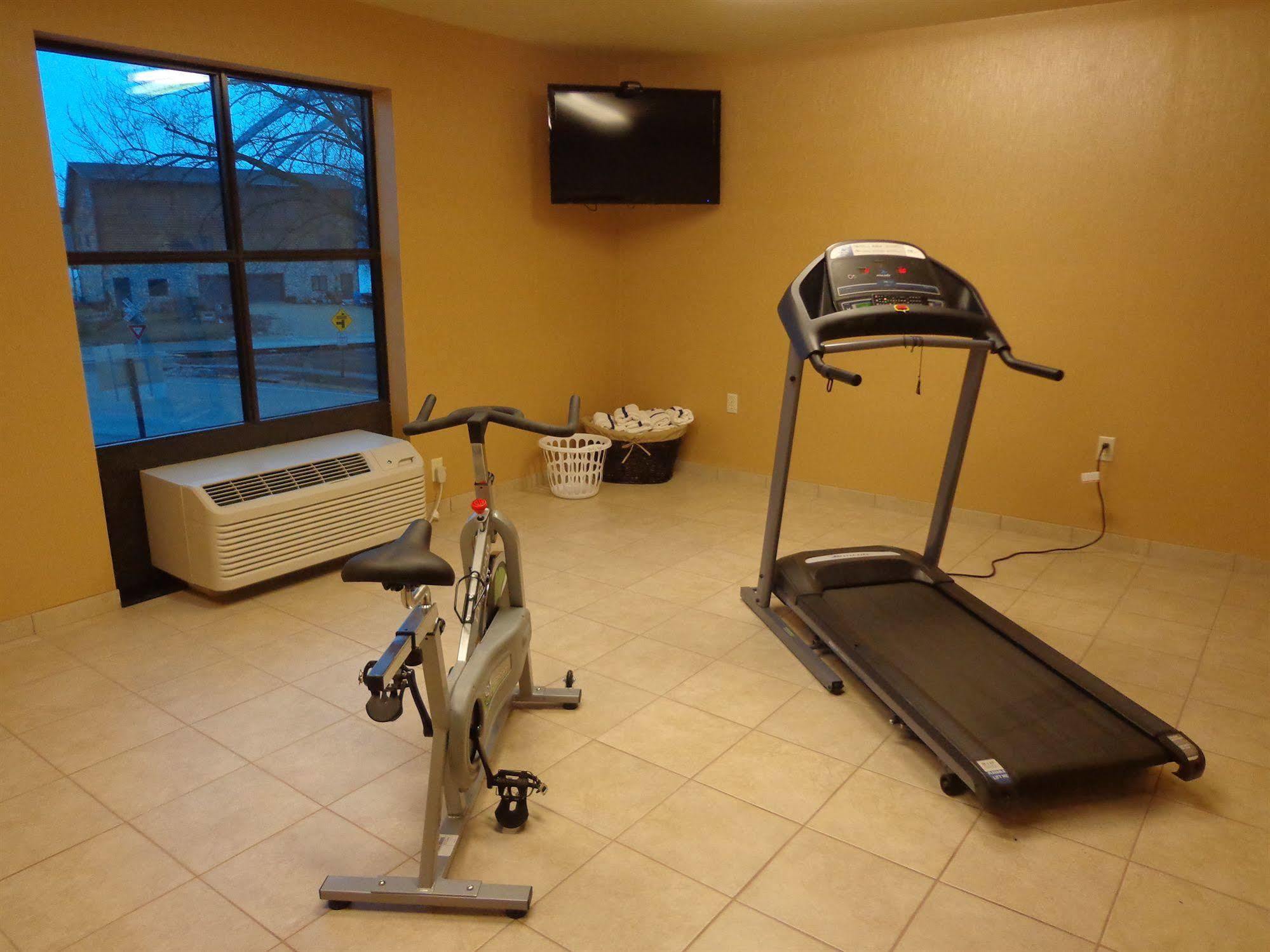 Cobblestone Inn&Suites - Marquette Extérieur photo