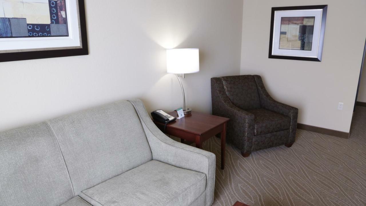 Cobblestone Inn&Suites - Marquette Extérieur photo