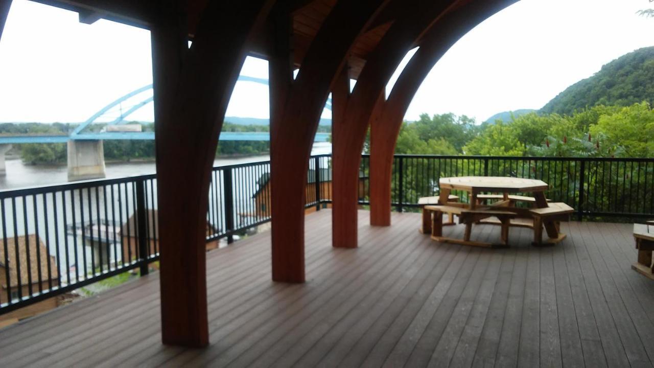 Cobblestone Inn&Suites - Marquette Extérieur photo